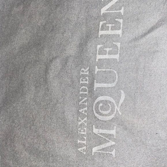 Gorgeous authentic Alexander McQueen De Manta Floral Satin medium Clutch - Picture 6 of 12